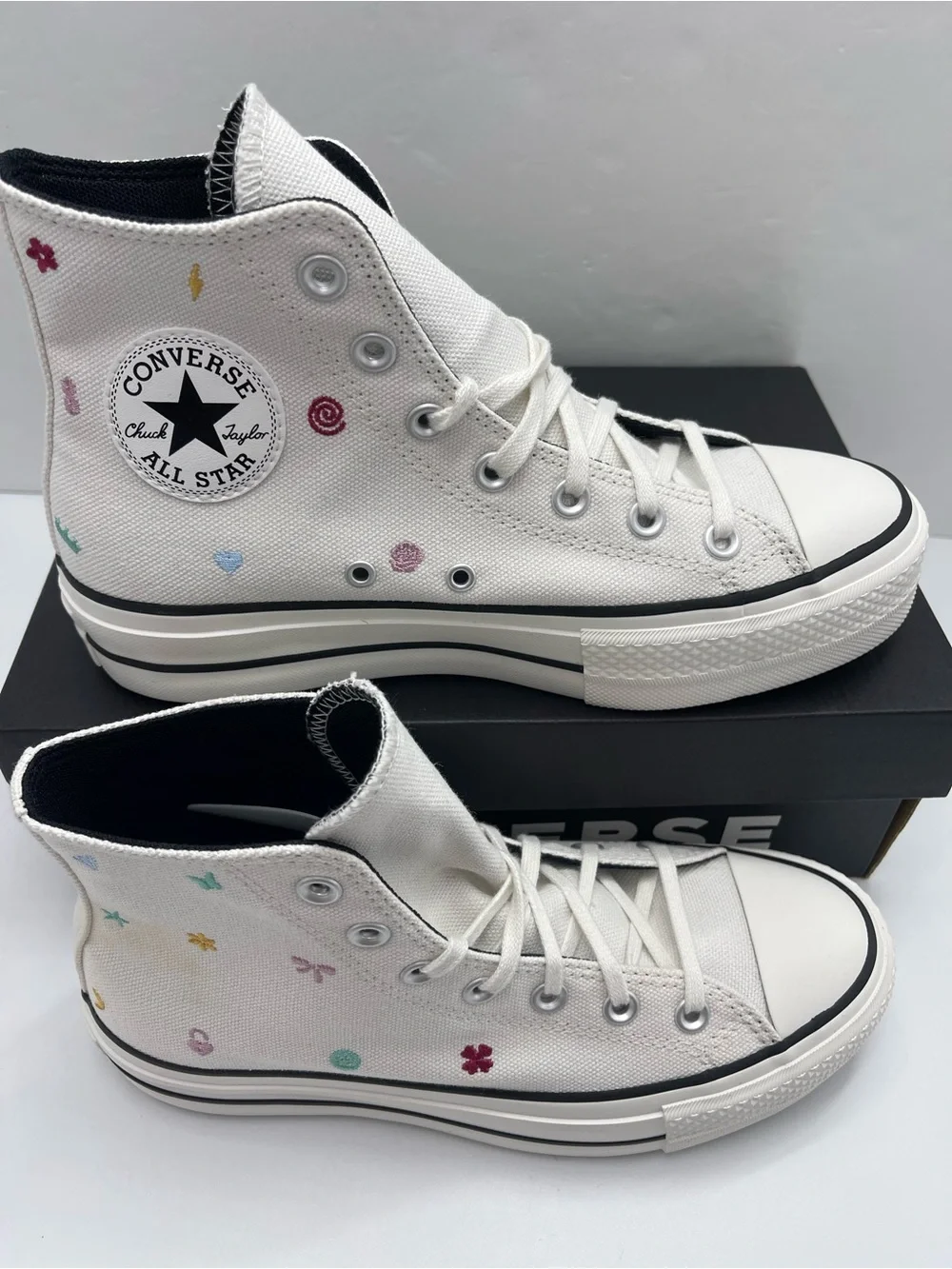 Converse CTAS LIFT HI VINTAGE WHITE/VINTAGE WHITE Platform High Top Embroidery